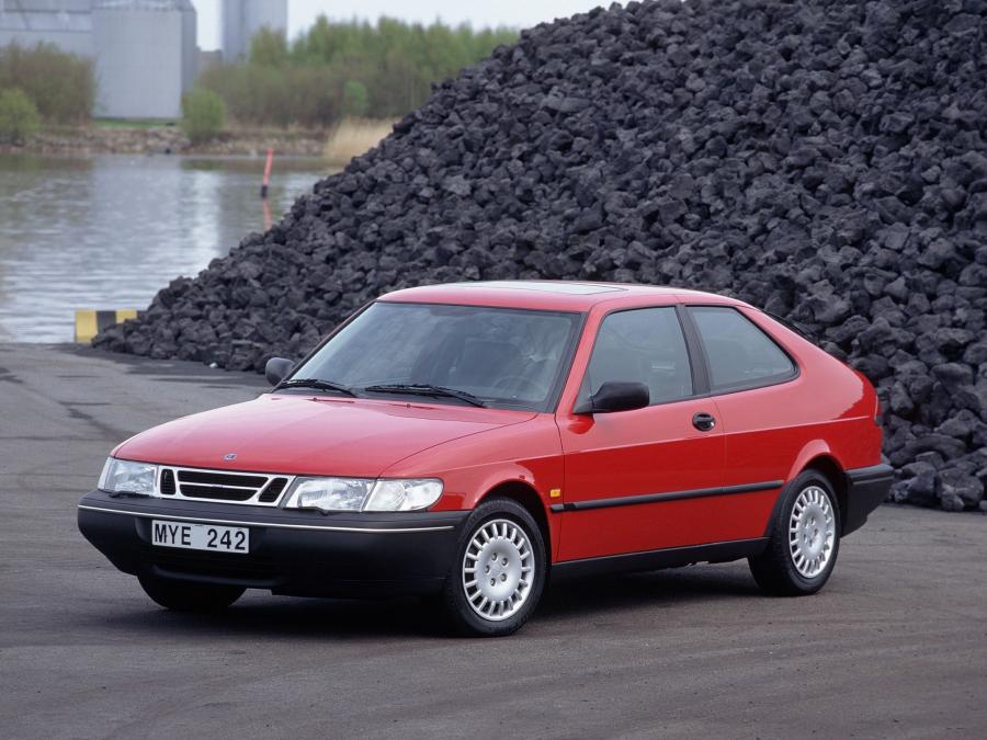  Saab 900 Coupe 1993 года  (фото 4 из 27)